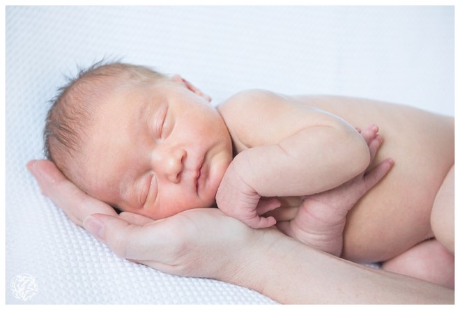 16-Caroline-Newborn Photos-31-Edit.jpg