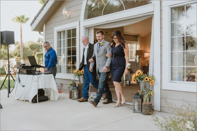 00083 - Yana's Photos - Los Angeles Wedding Photographer - Ojai Sunflower Ranch Wedding.jpg