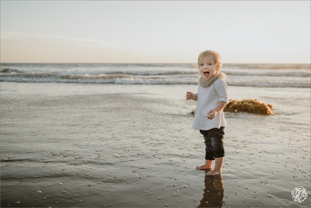 Yana's Photos - Los Angeles Family Beach Photographer 3115.jpg